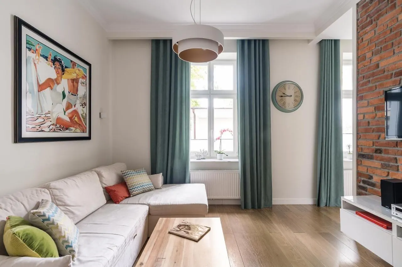 Sanhaus Apartments - Ul Haffnera I Okolice - 3-5 Minut Od Plazy I Deptaka Sopot 0*,  Polen